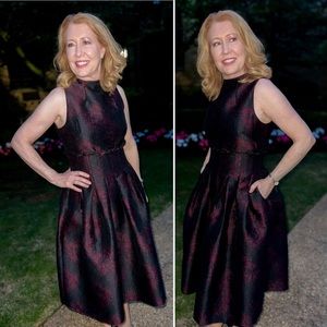Elegant, statement piece dress with pockets-EUC